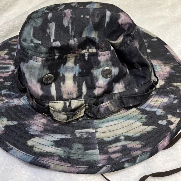 Lira bucket hat - Picture 2 of 4